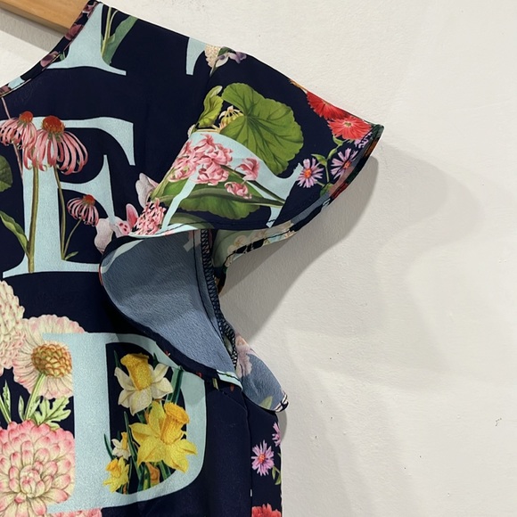 Baker by Ted Baker Short Sleeve Blouse Floral Navy Blue Back Zipper size 12 - Picture 3 of 11